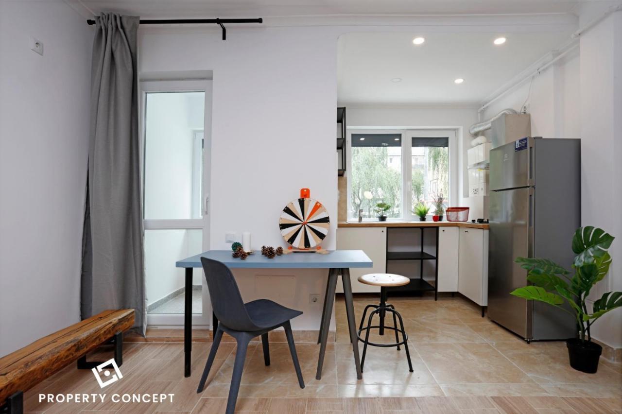 Avangarde Concept Studio Roşu Екстериор снимка